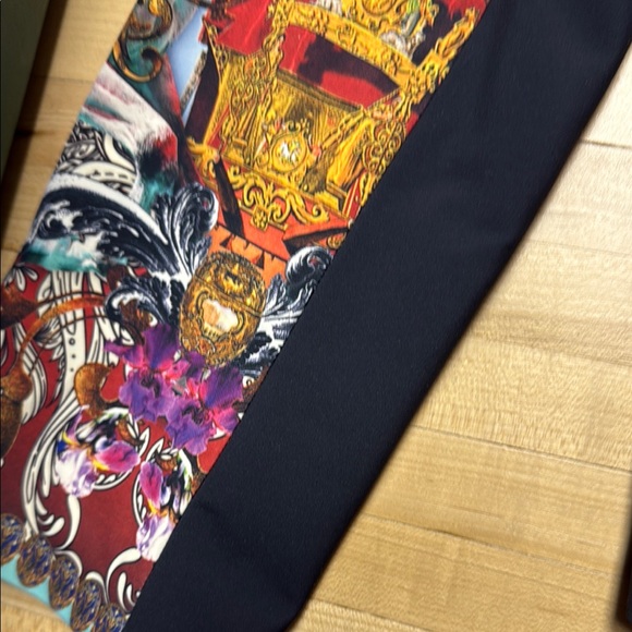 Clover Canyon Vibrant Floral and Abstract Blazer - Picture 5 of 8